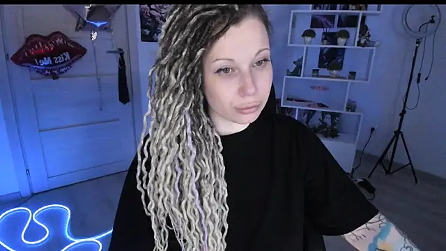 HoneySallyMoore online show from 5, 2, 2026