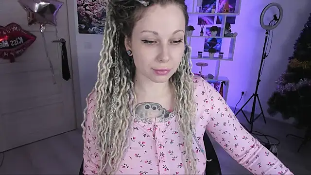 HoneySallyMoore online show from 14, 11, 2025