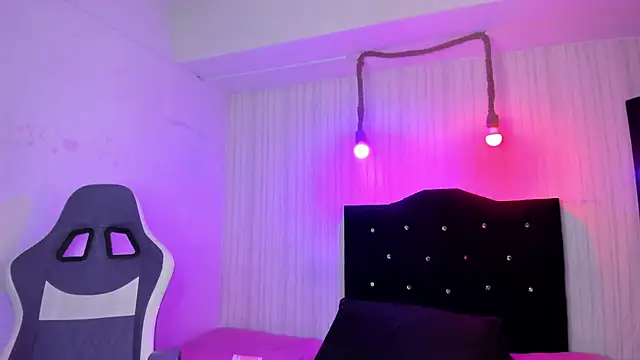 Snapshot of nicky_angel1 chatting on 16, 10, 2025 nicky angel1 online show from 16, 10, 2025