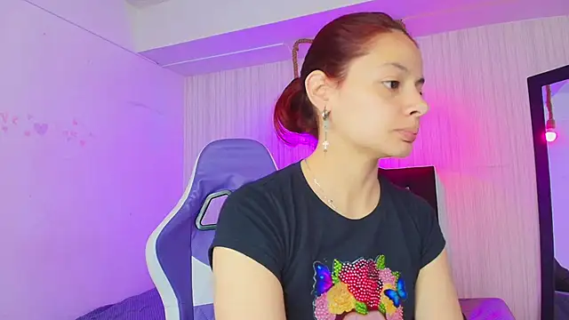 Snapshot of nicky_angel1 chatting on 7, 11, 2025 nicky angel1 online show from 7, 11, 2025