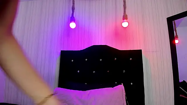 Snapshot of nicky_angel1 chatting on 13, 10, 2025 nicky angel1 online show from 13, 10, 2025