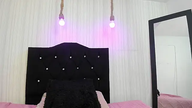 nicky angel1 online show from 26, 2, 2025