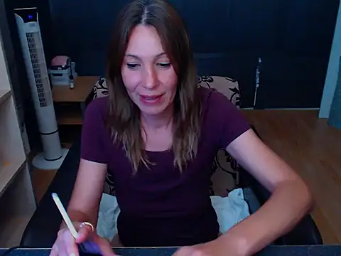 Snapshot of hannaha chatting on 3, 6, 2026 hannaha online show from 3, 6, 2026