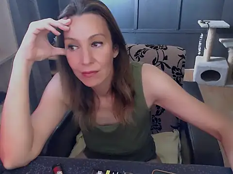 Snapshot of hannaha chatting on 18, 5, 2026 hannaha online show from 18, 5, 2026