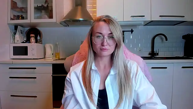 your Goddess Eva online show from 23, 10, 2025