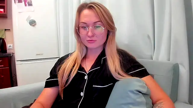 your Goddess Eva online show from 7, 10, 2025