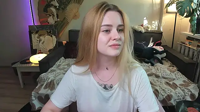 Alexa Pirs online show from 6, 5, 2026