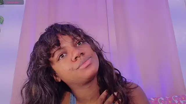 Daphnewalker   online show from 18, 5, 2026
