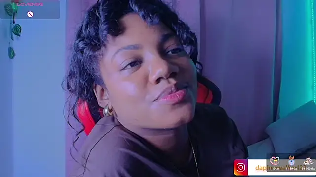 Daphnewalker   online show from 28, 2, 2026