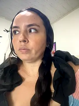 Snapshot of francy20 chatting on 4, 10, 2025 francy20 online show from 4, 10, 2025