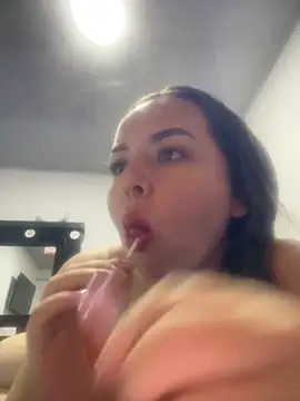 Snapshot of francy20 chatting on 27, 10, 2025 francy20 online show from 27, 10, 2025