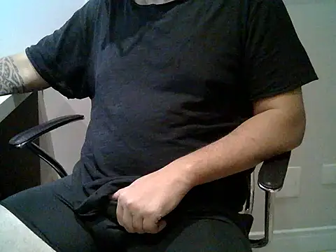 Snapshot of henri69 chatting on 5, 6, 2026 henri69 online show from 5, 6, 2026