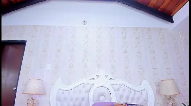 TianahGlow online show from 27, 2, 2025