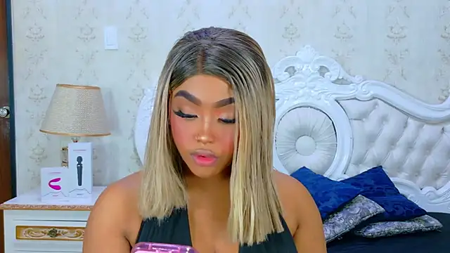 TianahGlow online show from 27, 11, 2025