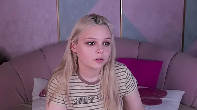 CLAIRE VOGT online show from 3, 3, 2025