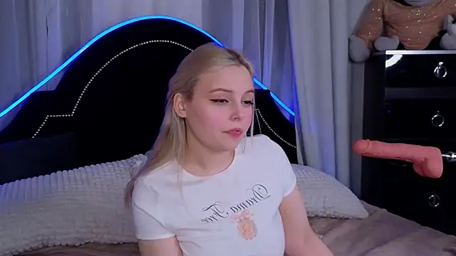 CLAIRE VOGT online show from 13, 3, 2025