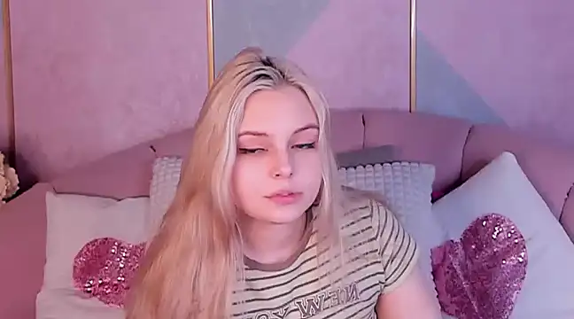 CLAIRE VOGT online show from 27, 2, 2025