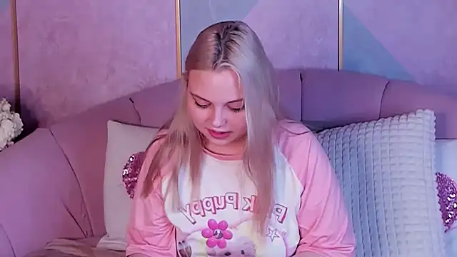 CLAIRE VOGT online show from 26, 2, 2025