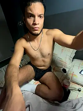 Snapshot of Brunohorny@xh chatting on 20, 11, 2025 Brunohornyxh online show from 20, 11, 2025