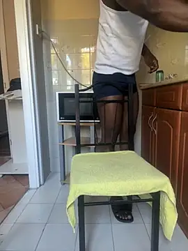 Snapshot of Budibudi5 chatting on 29, 10, 2025 Budibudi5 online show from 29, 10, 2025