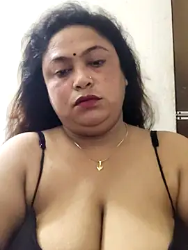 Snapshot of rani130 chatting on 5, 6, 2026 rani130 online show from 5, 6, 2026