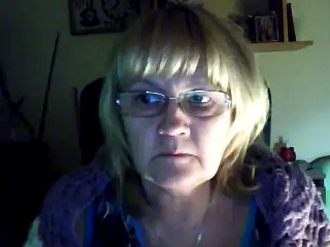 Snapshot of Violet5364 chatting on 3, 3, 2025 Violet5364 online show from 3, 3, 2025