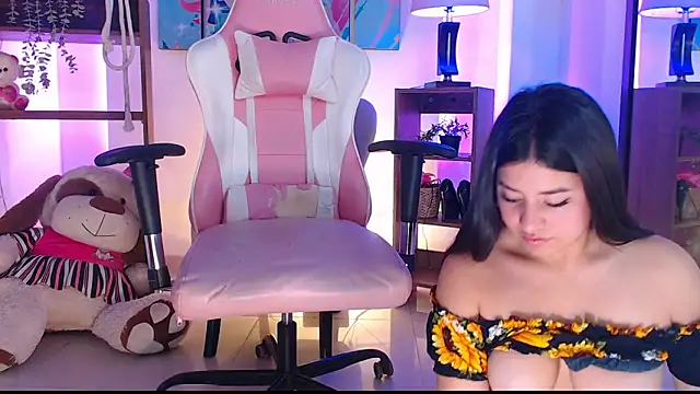 emily jewell1 online show from 2, 10, 2025