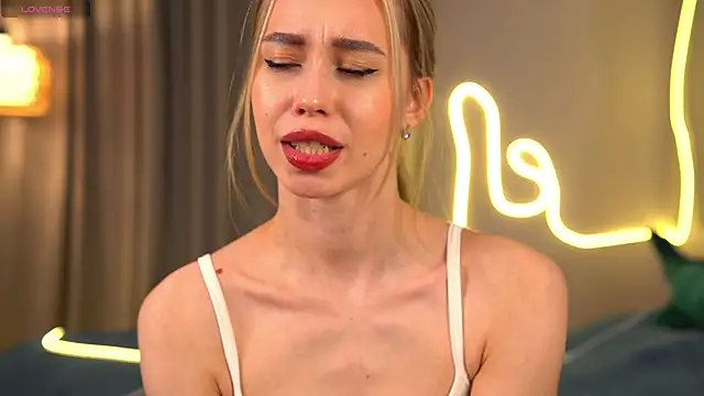  Spring Day  online show from 9, 11, 2025