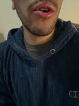 yaxxx03 online show from 20, 10, 2025