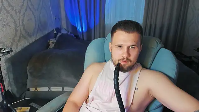Snapshot of Vladik_b chatting on 12, 6, 2026 Vladik b online show from 12, 6, 2026