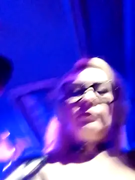 CandieGilson   online show from 8, 4, 2026