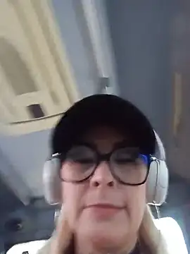 Snapshot of CandieGilson__ chatting on 23, 5, 2026 CandieGilson online show from 23, 5, 2026