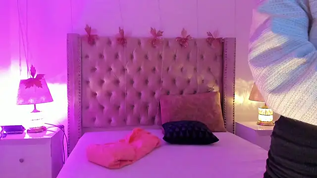 CandieGilson   online show from 20, 2, 2026