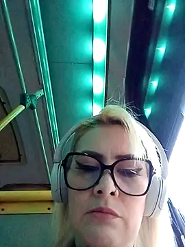 CandieGilson   online show from 6, 3, 2026