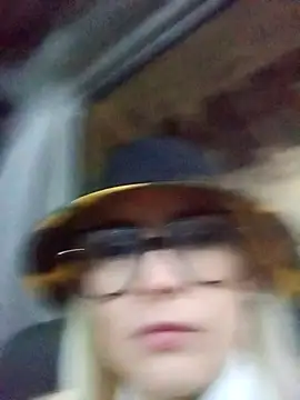 CandieGilson   online show from 4, 12, 2025