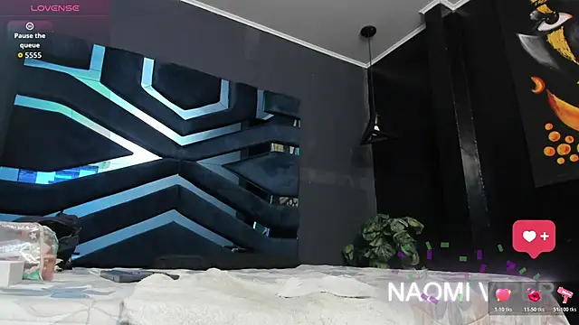 Naomii Viper online show from 10, 4, 2026