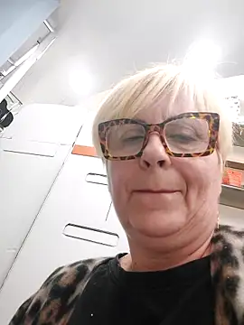 Pumabionda online show from 10, 3, 2026