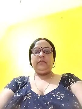Snapshot of Kiyara8 chatting on 13, 10, 2025 Kiyara8 online show from 13, 10, 2025