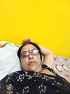 Snapshot of Kiyara8 chatting on 3, 10, 2025 Kiyara8 online show from 3, 10, 2025