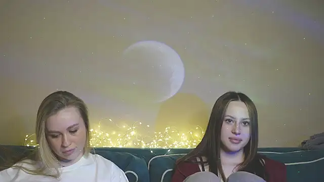 Snapshot of girlstirp chatting on 10, 3, 2025 girlstirp online show from 10, 3, 2025