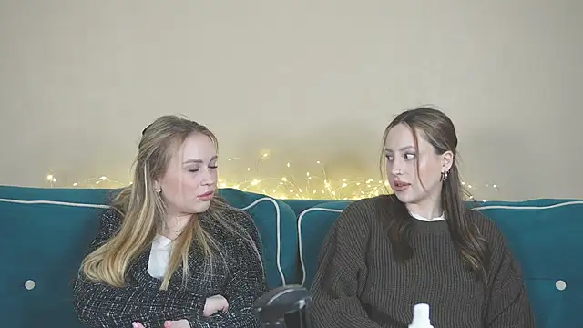 Snapshot of girlstirp chatting on 8, 3, 2025 girlstirp online show from 8, 3, 2025