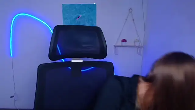 Dana flowers online show from 5, 2, 2026