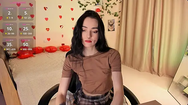 Snapshot of Bella__Faith chatting on 17, 2, 2025 Bella Faith online show from 17, 2, 2025