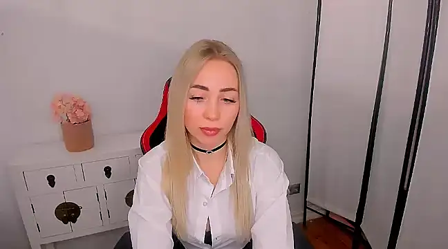 MargaritaRose online show from 17, 2, 2025