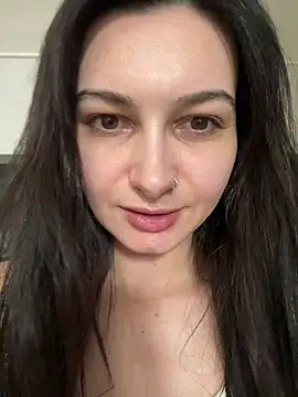 lunalovelee online show from 2, 6, 2026