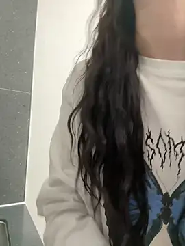 lunalovelee online show from 6, 3, 2026