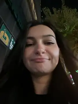 lunalovelee online show from 6, 11, 2025