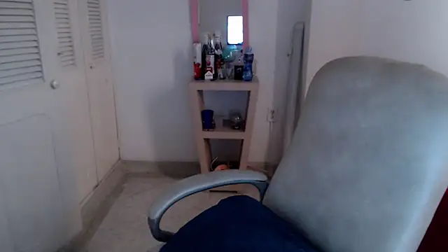 Snapshot of leonela_69 chatting on 15, 6, 2026 leonela 69 online show from 15, 6, 2026