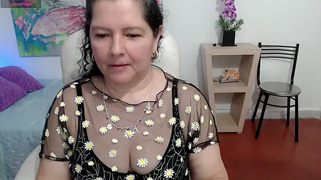 leonela 69 online show from 15, 3, 2025