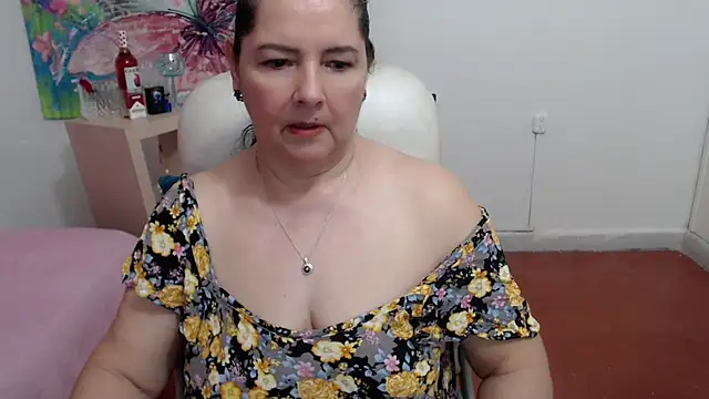 leonela 69 online show from 6, 10, 2025